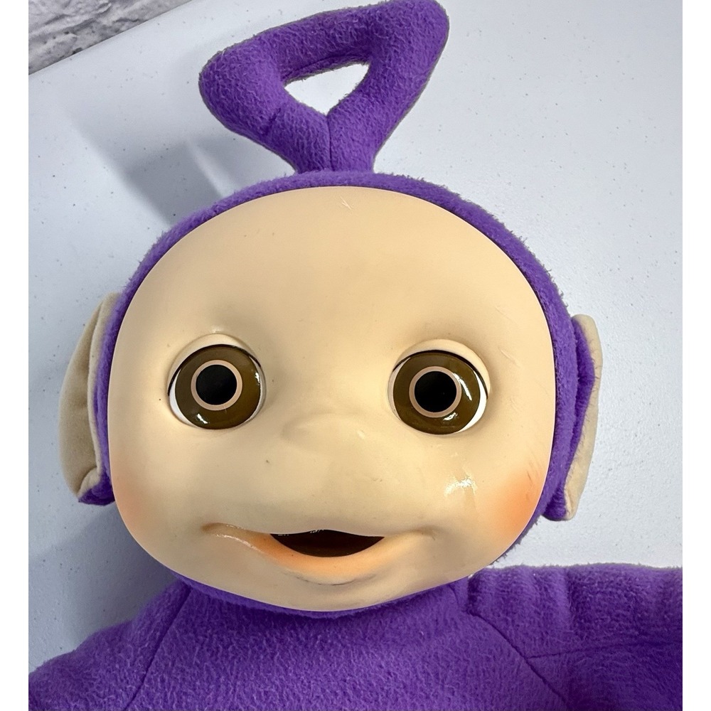 1998 Playskool Teletubbies 25" JUMBO Tinky Winky Plush Seated Doll Purple Vtg - Picture 7 of 9
